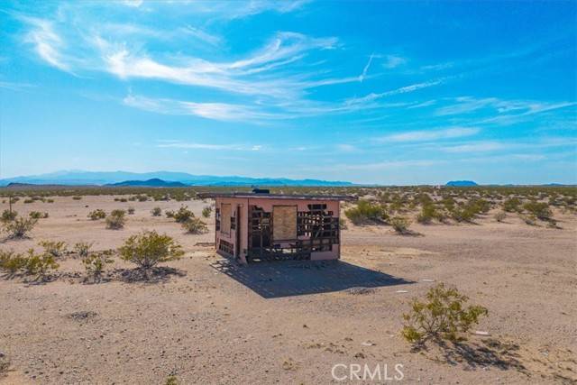 Joshua Tree, CA 92252,0 Mt Shasta Avenue