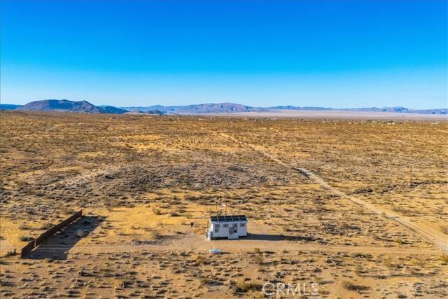 Joshua Tree, CA 92252,1465 Mason Dixon