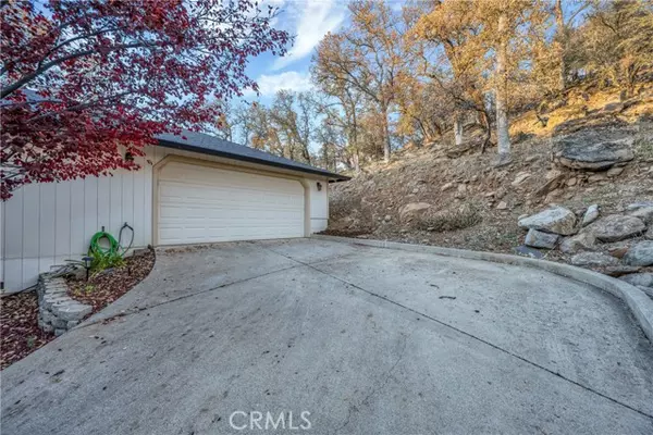 19457 Moon Ridge Road, Hidden Valley Lake, CA 95467