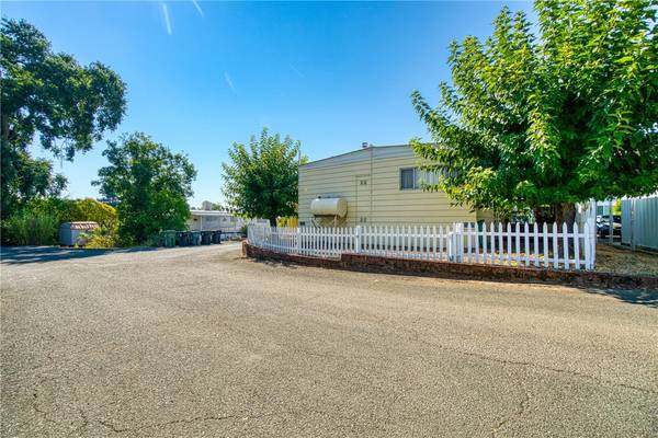 4265 Lakeshore #42, Lakeport, CA 95453