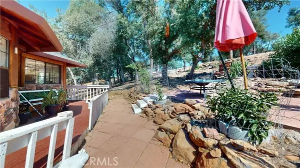 20668 Powder Horn Rd, Hidden Valley Lake, CA 95467