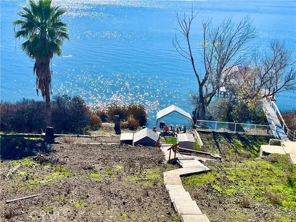 3923 Monterey, Clearlake, CA 95422