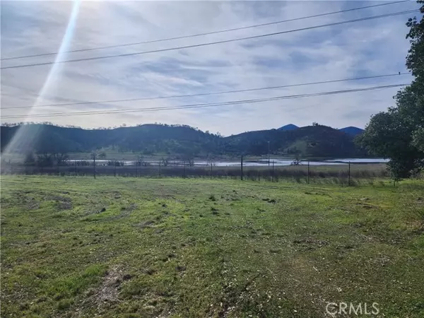 Clearlake, CA 95422,13440 Eastlake