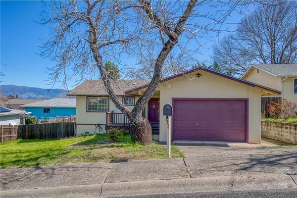 1430 Palm Drive, Lakeport, CA 95453