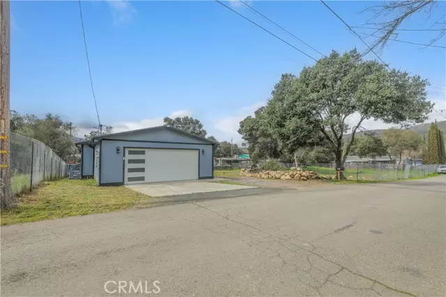 2963 8th Street, Clearlake, CA 95422