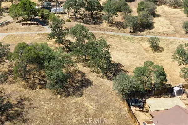 Clearlake Oaks, CA 95423,12739 Lakeview