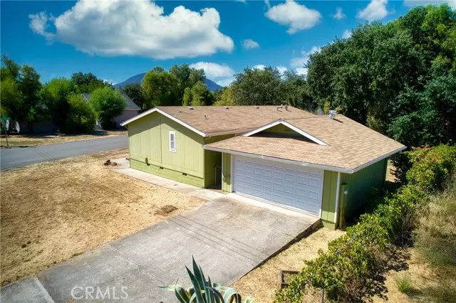 539 Keys Boulevard, Clearlake Oaks, CA 95423