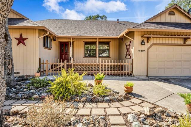 19223 Moon Ridge Road, Hidden Valley Lake, CA 95467