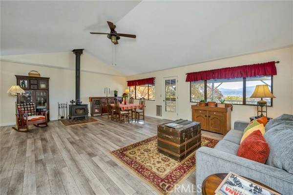 19191 Moon Ridge Road, Hidden Valley Lake, CA 95467