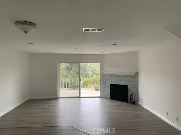 Laguna Niguel, CA 92677,23821 Hillhurst Drive #25