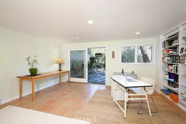 Laguna Beach, CA 92651,1233 Dunning Drive