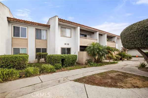 2521 W Sunflower Avenue #H7, Santa Ana, CA 92704