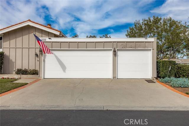 24182 Elrond Lane, Lake Forest, CA 92630