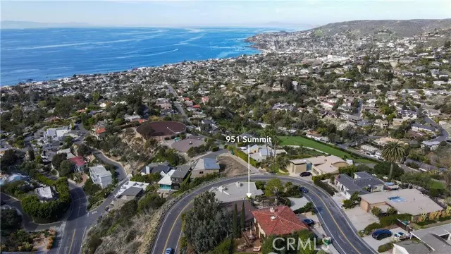 Laguna Beach, CA 92651,951 Summit Drive