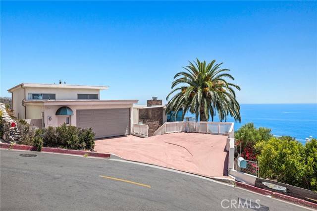 559 Alta Vista Way, Laguna Beach, CA 92651