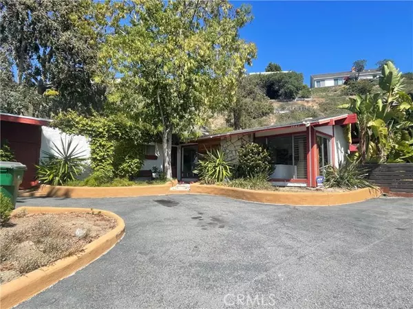 Laguna Beach, CA 92651,3089 Bern Drive