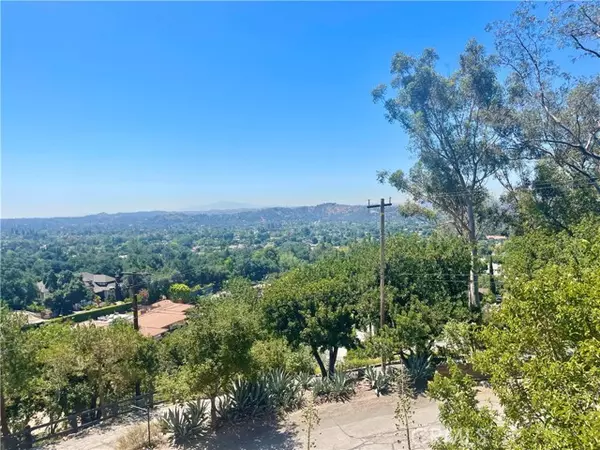 Glendora, CA 91741,435 Conifer