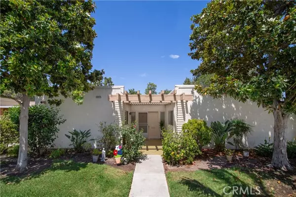 Laguna Woods, CA 92637,3005 Via Buena Vista #D