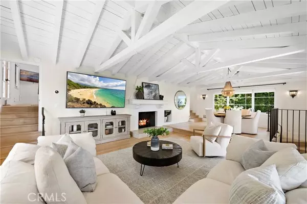 Laguna Beach, CA 92651,802 Rembrandt Drive