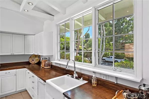 Laguna Beach, CA 92651,454 Arroyo Chico