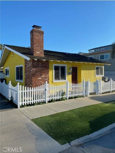 226 8th Street, Huntington Beach, CA 92648