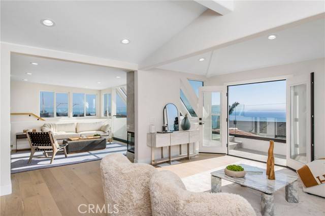 2850 Zell Drive, Laguna Beach, CA 92651