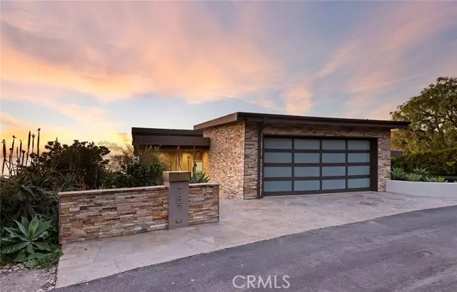 757 Coast View Drive, Laguna Beach, CA 92651