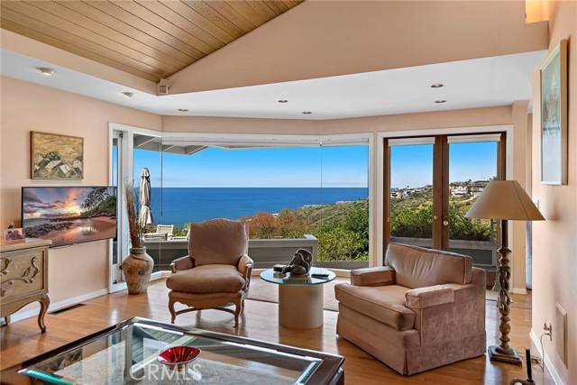 2060 Temple Hills Drive, Laguna Beach, CA 92651