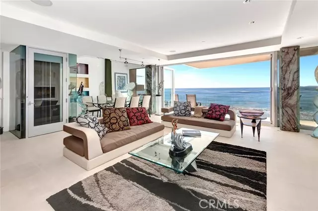 1261 Ocean Front, Laguna Beach, CA 92651