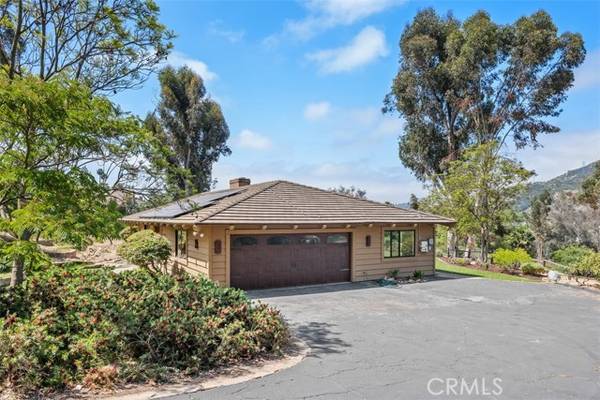 26745 N Broadway, Escondido, CA 92026