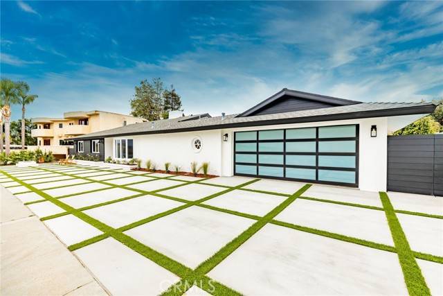 2309 Irvine Avenue, Newport Beach, CA 92660