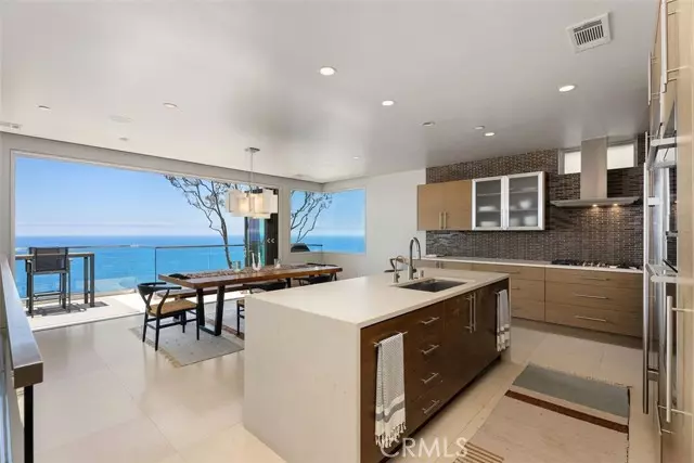 Laguna Beach, CA 92651,31387 Ceanothus Drive