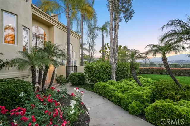 25865 Cordova, Laguna Hills, CA 92653