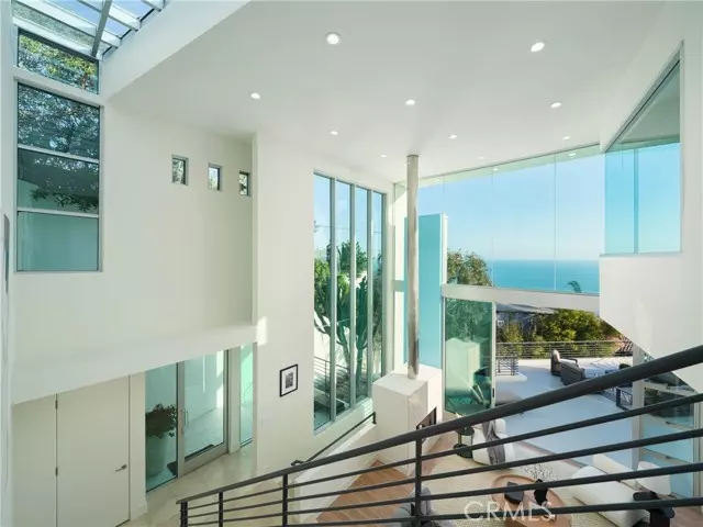 468 Ashton Drive, Laguna Beach, CA 92651