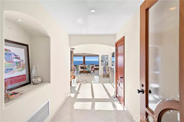 Laguna Beach, CA 92651,612 Allview Place