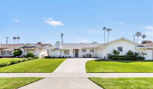 3068 Madeira Avenue, Costa Mesa, CA 92626