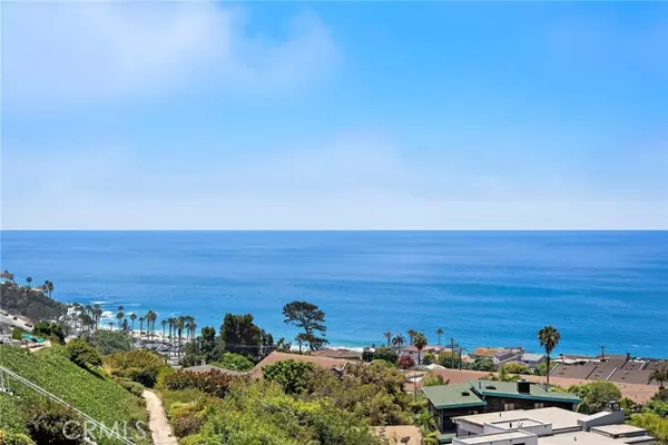 Laguna Beach, CA 92651,21662 Ocean Vista Drive #D