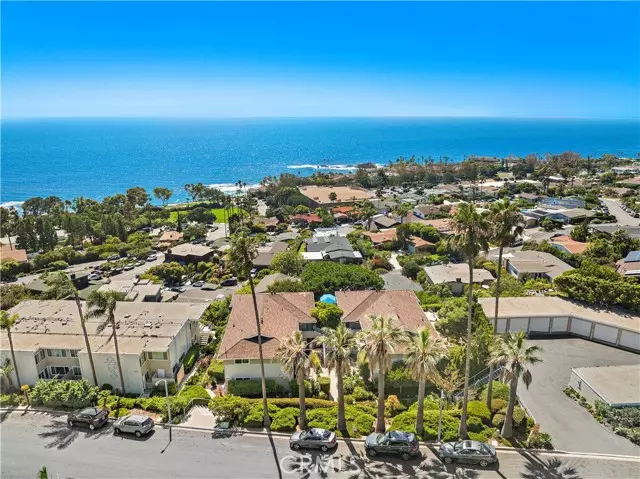 Laguna Beach, CA 92651,21662 Ocean Vista Drive #D