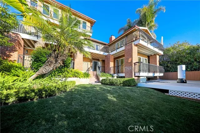 Laguna Beach, CA 92651,855 Coast View Drive