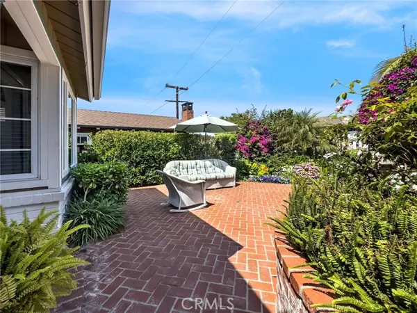 Laguna Beach, CA 92651,355 PEARL STREET