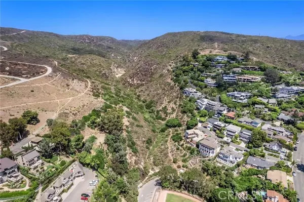 455 Bonvue, Laguna Beach, CA 92651