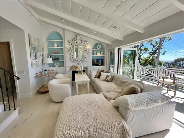 Laguna Beach, CA 92651,31502 Shrewsbury Drive