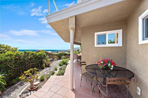 898 Buena Vista Way #Lower, Laguna Beach, CA 92651