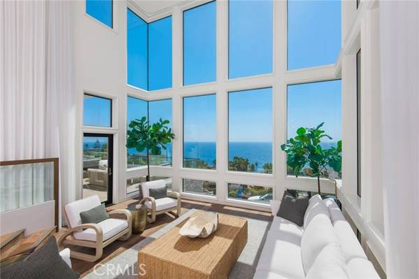 2492 Glenneyre Street, Laguna Beach, CA 92651