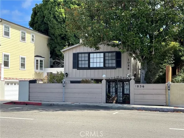 Laguna Beach, CA 92651,1056 Glenneyre Street