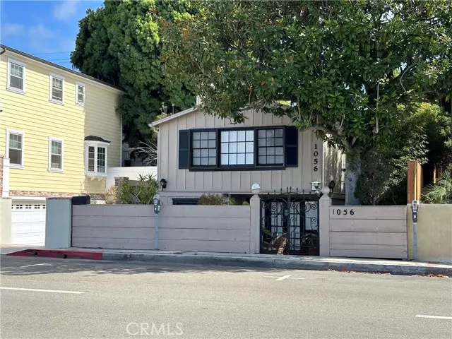 Laguna Beach, CA 92651,1056 Glenneyre Street