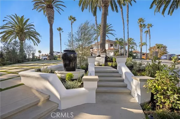 Newport Beach, CA 92663,2915 Cliff Drive