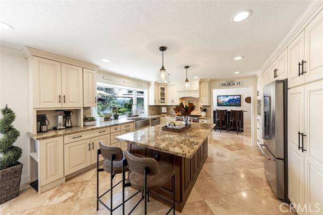 24256 Via Santa Clara, Mission Viejo, CA 92692