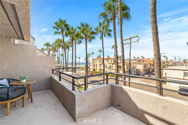 1200 Pacific Coast #325, Huntington Beach, CA 92648