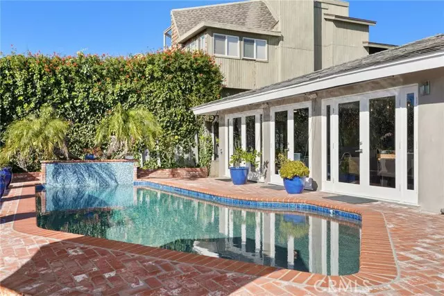 2885 Zell Drive, Laguna Beach, CA 92651